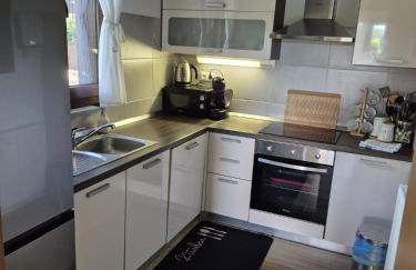 4 TREES Holiday House - Foto 13