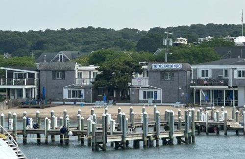 Vineyard Harbor Motel - Foto 20