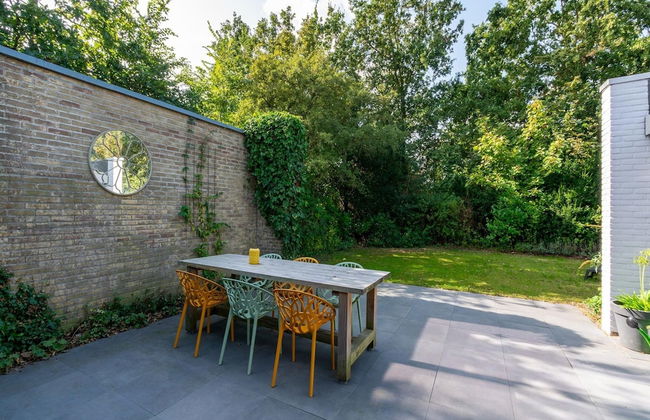 Radiant Bungalow With Patio at Duinland - Foto 46