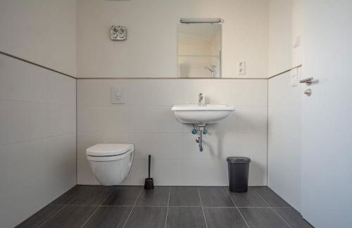 T&K Apartments - Bergisch Gladbach - 7 Comfortable Apartments - 20 min to Fair Messe Cologne - Foto 52