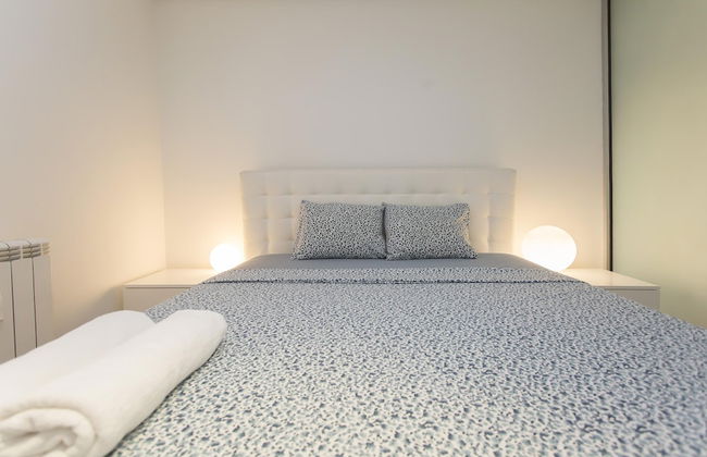 Modern Apartment in the City Center - Photo 7