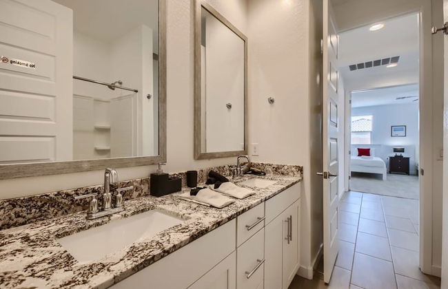 NEW Awesome Phoenix Monthly 5BR - Foto 31