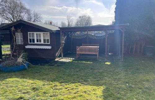 Güden Pearl Bhaven Deck 6 ,Exklusive große Wohnung,Hochwertige Ausstattung,Privatparkplatz & Carport,Großer Garten mit Gartenhaus,Langzeitaufenthalt - Foto 79