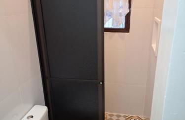 Kitnet Completa perto da Praia e do Centro, Roupas de Cama e Banho - Foto 2