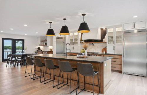 Luxury Cowdry Cottage Lake Home - Foto 5