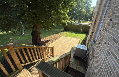 Stylish 4-Bed Apartment in Suffolk l Near Town - Foto 24