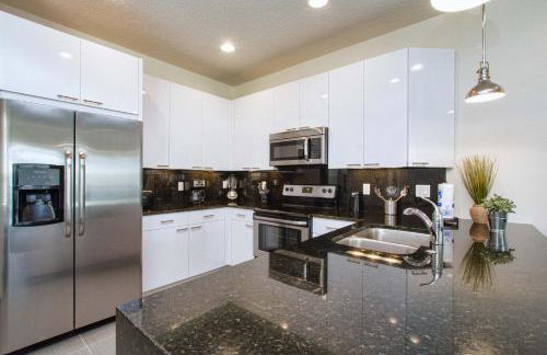 Beautiful House, Private Splash Pool, Balcony Off Master Suite, Free Wifi!!! 3 Bedroom Townhouse by RedAwning - Foto 18