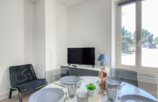 1 bedroom Apartment in La Richardais with garden - Photo 7