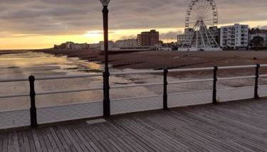 Cute Studio with kitchen, patio and free parking - Foto 2