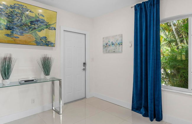 Uhost AI Stylish 1BR Bright Space w Patio - Foto 5