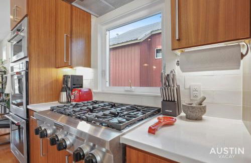 Impressive East Austin Gem Home That Has it All - Foto 14