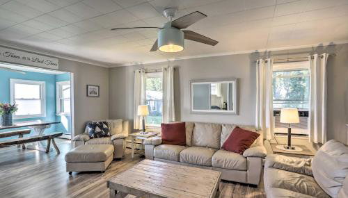 Lakefront Cottage with Fishing and Private Yard! - Foto 4