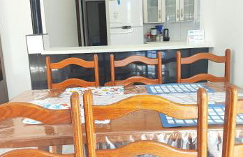 Casa térrea com piscina a 250 metros da praia - Foto 3