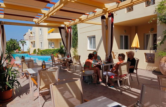 Lambrinos Suites - Photo 33