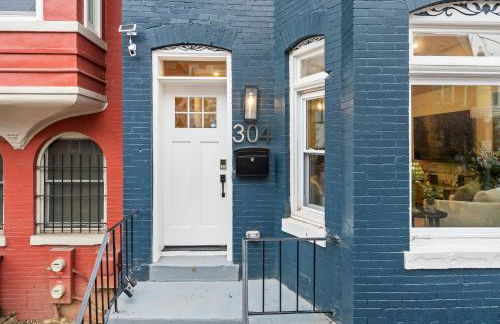 5-Bedroom Home with 2 Kitchens & Rooftop Deck, U Street and Shaw - Foto 24