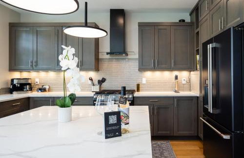 Your Downtown Urban Sanctuary - Walk to EVERYTHING - Foto 17