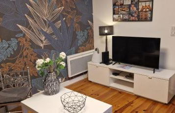 House - Sunlit haven with outdoor terrace, garage and metro 14, RER B - Foto 13