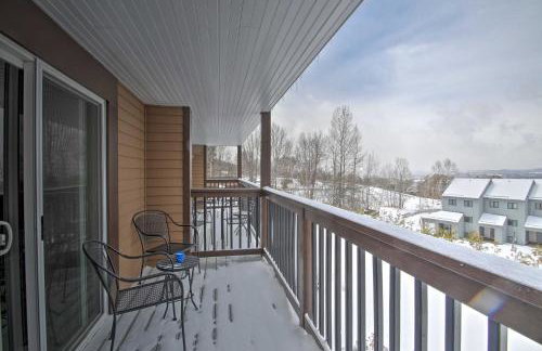 Slopeside Burke Mtn Condo with Amenity Access! - Foto 18
