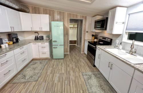 Charming Riverfront Home - Casa Topo @ SparrowBend - Foto 10