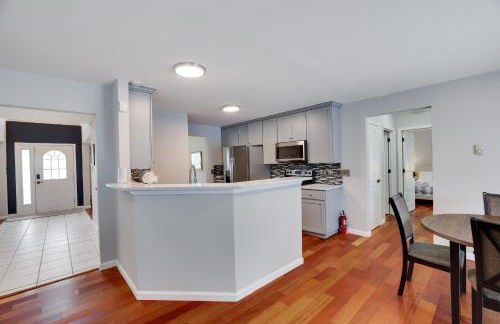 Poconos Retreat Hot Tub, Pool, Theater EV chrg & more - Foto 25