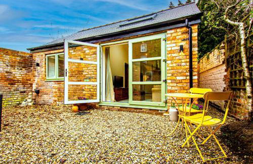 The Garden Suite Annex, Hoole by Rework Accommodation - Photo 1