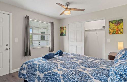 Coastal Calm 2BR Retreat Minutes to Manasota Beach - Foto 18