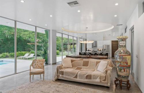 Floral City Oasis - Pool, BBQ Area & Forest View - Foto 39