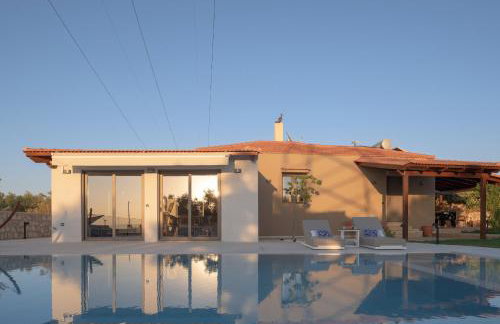 MaYa Villa, Heated Pool Estate near Rethymno and all amenities! - Foto 51
