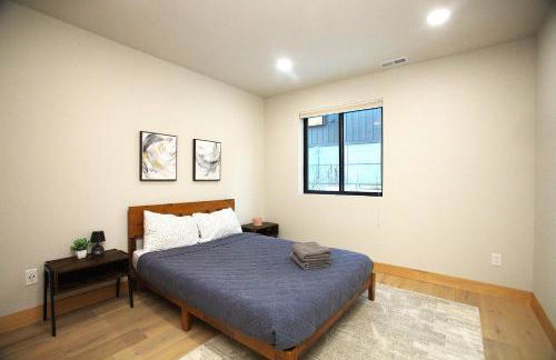 LUXE Hyak Retreat with Sauna, Hot Tub, Game Room, 6BR - Foto 63