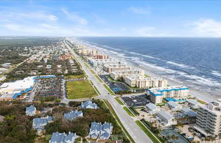 Serenity Shores Renovated Top Floor Condo w Stunning Ocean Views - Foto 39