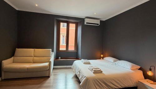 San Lorenzo Elegance Suites - just steps from the Colosseum - Photo 5, towels, wardrobe