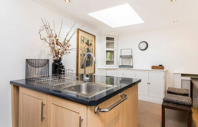 Beautiful 2-bed Flat Notting Hill - Photo 17