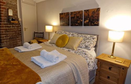 The Old Dairy, comfy 1 bedroom apartment with lounge,bathroom and kitchenette near town, pubs and walks - Foto 4