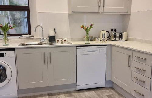 The Portpatrick Pad - A cosy 3 bed cottage, w. sea views & garden office - Foto 7