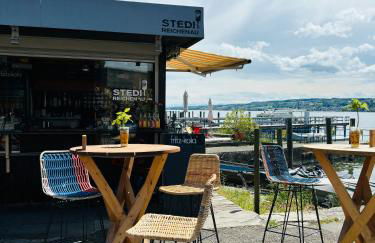 Lakefront View Entire Apartment with 2 bedrooms, 2 full bathrooms & Balcony Waterview - Foto 69