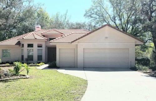 Black Diamond Beauty with Concierge Service - Photo 1