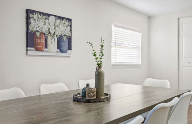 Sunny Palmetto Oasis: 4br Home With Private Pool 4 Bedroom Home by RedAwning - Foto 41