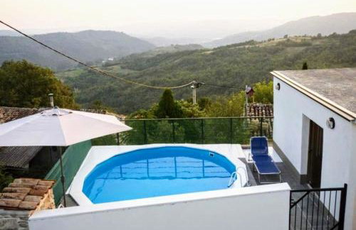 The Grandview Residence - Photo 1