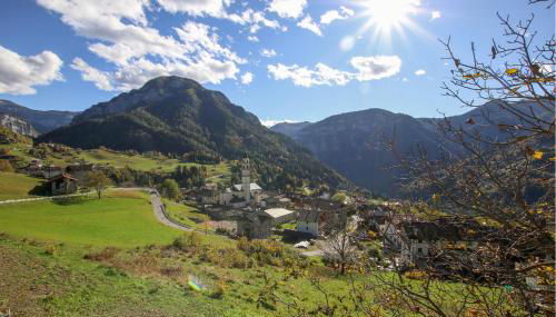 2 Bedroom Lovely Apartment In Frazione Zortea - Foto 2