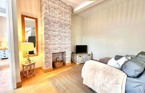 Seaside Snug by Honeywhite Homes - Photo 15