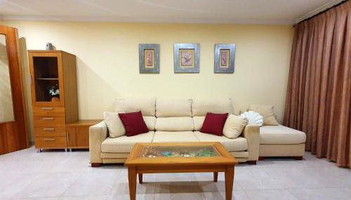 Piso familiar con amplia terraza 300m de la playa - Foto 4