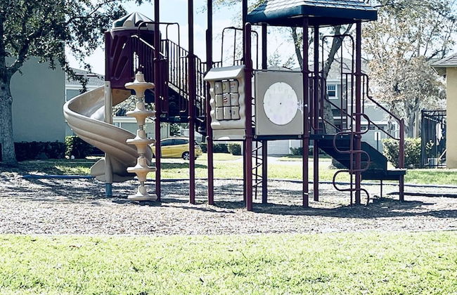 Lakeside Community, Pools, and More! - Photo 20