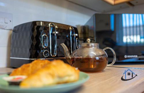 Franklin House 2 bed, king bed, parkingx2, workspace, wi-fi, corporates - Foto 16