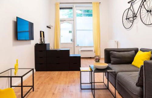 SPACIOUS Two BR plus AC plus SelfCheckIn - Foto 2