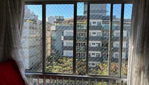 Apartamento Astúrias 2 Dorms Ar Cond - Foto 2