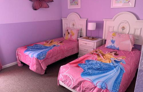 Windsor Hill Resort Home w Pool, 5 Min from Disney - Foto 8