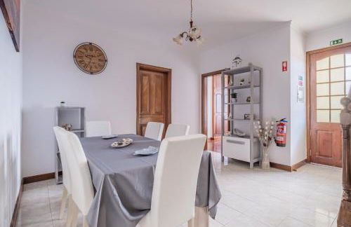 The Balcony - By Wehost - Foto 15