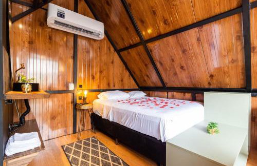 Chalé romântico com hidro e charme - Foto 10