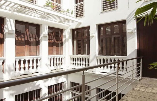 w Sophisticated 3BR House w AC in Cartagena - Photo 10