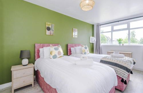 R&R - Modern Townhouse near Etihad & City Centre (5 Bedrooms, Free Parking) - Foto 48